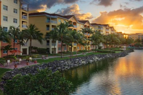 Marriott Villas at Doral 2BD sleeps 8 photo 11