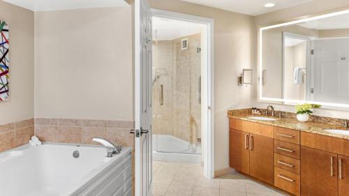 Marriott Villas at Doral 2BD sleeps 8 photo 15