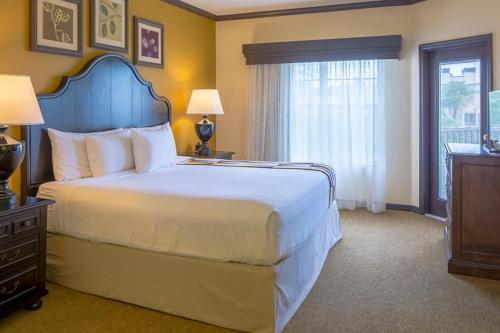 Postel nebo postele na pokoji v ubytování Find the Fountain of Youth in St Augustine in this 2BD condo with resort amenities