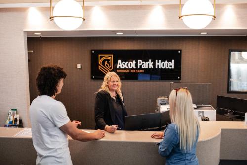Επισκέπτες που μένουν στο Ascot Park Hotel