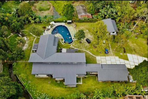 Πισίνα στο ή κοντά στο Nouri Villa