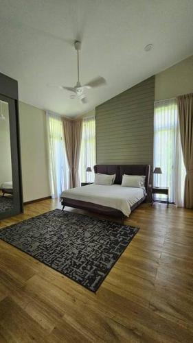 Ένα ή περισσότερα κρεβάτια σε δωμάτιο στο Nouri Villa