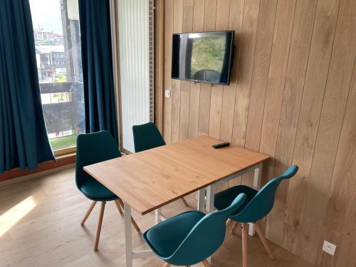 Studio rénové 2 adultes 2 enfants - Tignes Lavachet - Vue Montagne plein sud