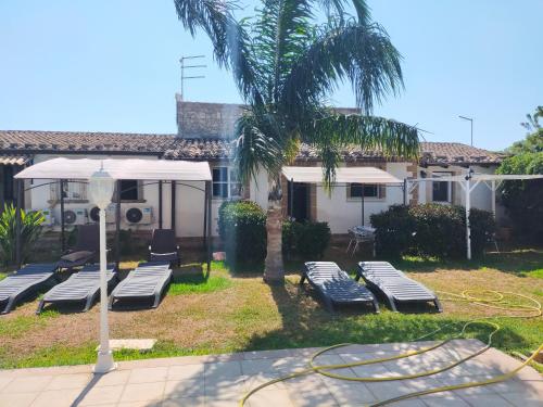 Το κτήριο όπου στεγάζεται  το bed & breakfast