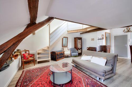 Nantes Mediathèque, grand T2 sous les toits