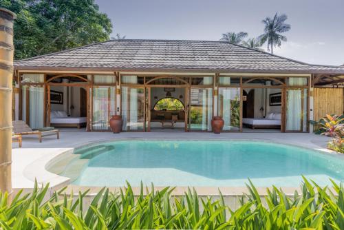 Bazén v ubytování Kalyana Villa Gili Air nebo v jeho okolí