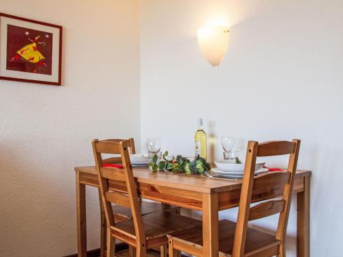 Apartment Valaisia 34A by Interhome