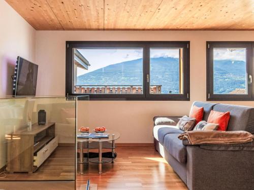 Posezení v ubytování Chalet Le Raccard by Interhome