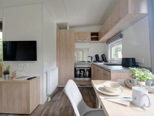 Kuchyň nebo kuchyňský kout v ubytování Holiday Home Tiny Haus Henry by Interhome