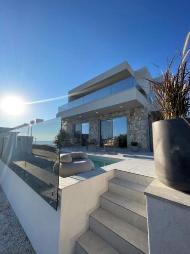 Μπαλκόνι ή βεράντα στο Luxury Villa Asana