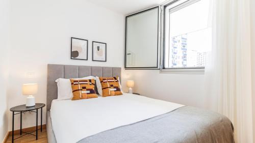 Infante Studio w Parking by LovelyStay