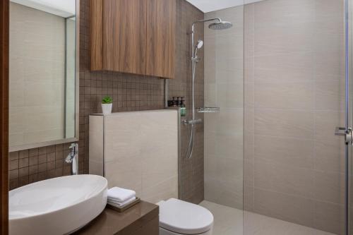 Koupelna v ubytování Staybridge Suites Dubai Business Bay by IHG
