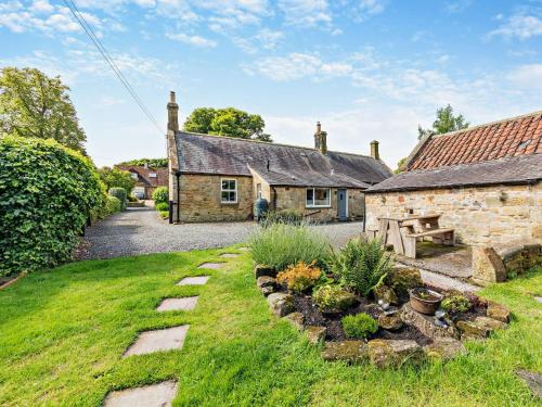 Κήπος έξω από το 2 Bed in Nr Amble CN049