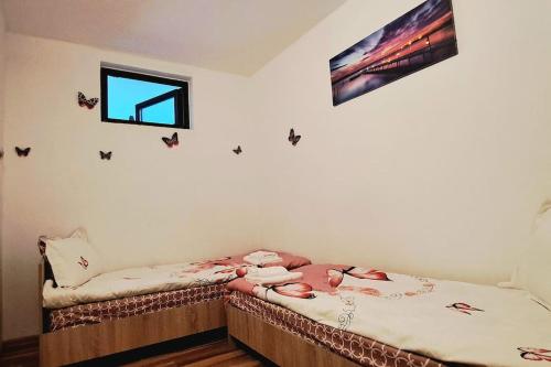 Gallery image of FLH - Karina Residence Sibiu - modern apt with AC in Sibiu