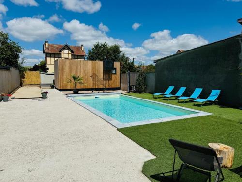 Chalet moderne avec piscine