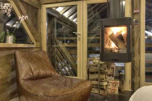 Hôtel Les Chalets de Philippe avec Jacuzzis Privatifs photo 33