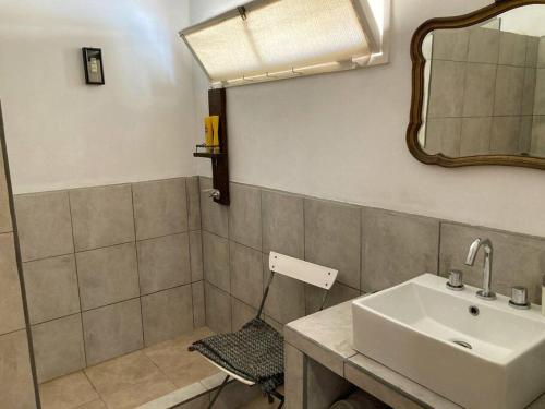 Phòng tắm tại Casa rural, vista al cerro