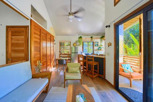 Posezení v ubytování Dragonfly Beachfront Villas-Adult Only