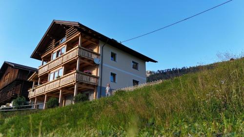 a house on the side of a hill at Haus am Sonnenberg in Liesing