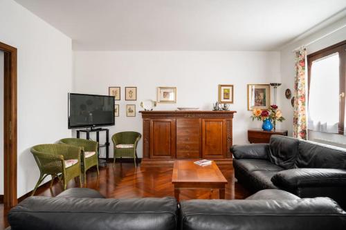Μια τηλεόραση ή/και κέντρο ψυχαγωγίας στο Casa in Gallura - Mare, Montagna, Escursioni