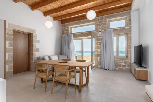Villa Maistros