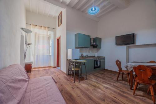 Kuchyň nebo kuchyňský kout v ubytování La casa della zia