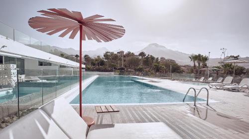 Bazén v ubytování Hotel Baobab Suites nebo v jeho okolí