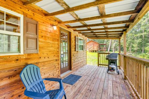 Fotografie z fotogalerie ubytování Serene Clarkson Cabin about 4 Mi to Nolin Lake Access! v destinaci Cub Run