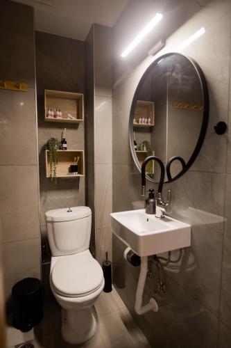 Bilik mandi di Avgerinos Stay
