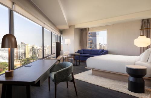 Rúm í herbergi á Fairfield by Marriott Lima Miraflores