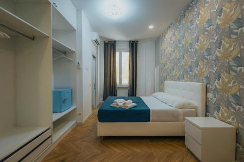 Otis Rooms