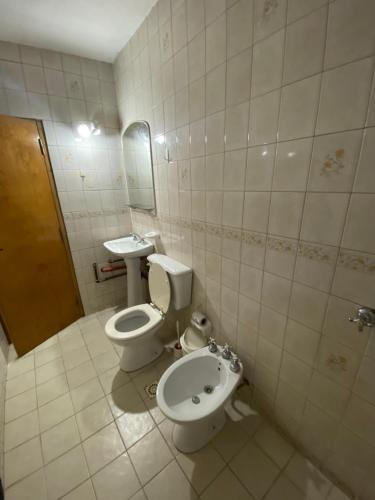 Koupelna v ubytování Departamento Pía II