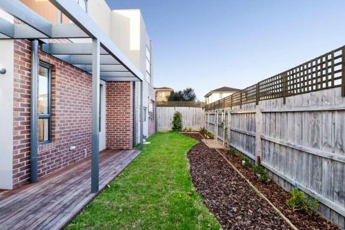 Fotografie z fotogalerie ubytování 4 Bedrooms Lovely House in Clayton Central v destinaci Clayton North