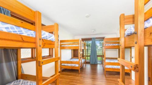 Ένα ή περισσότερα κρεβάτια σε δωμάτιο στο Deck house