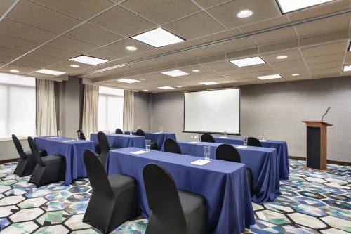 Gallery image of Pace Hotel Addison in Addison
