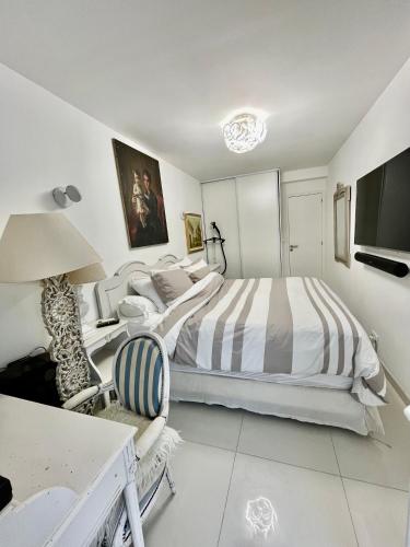 Jardin sur la Pointe Croisette Luxe en Bord de Mer