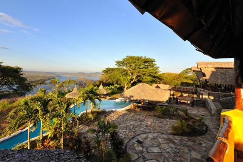 Θέα της πισίνας από το Hacienda Puerta del Cielo Eco Lodge & Spa ή από εκεί κοντά