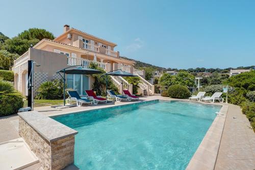 Villa Hestia Calvi - Maison avec piscine