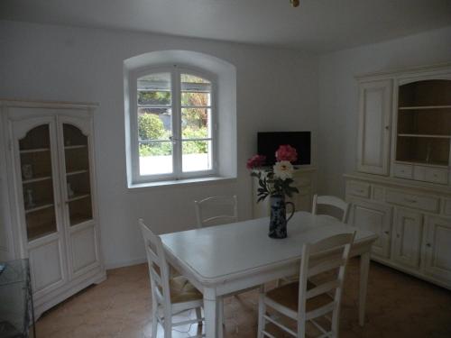 Photo de la galerie de l'établissement APPARTEMENT PROCHE SALLES DE MARIAGE ET CEREMONIES 4 PERSONNeS, à Fréjus