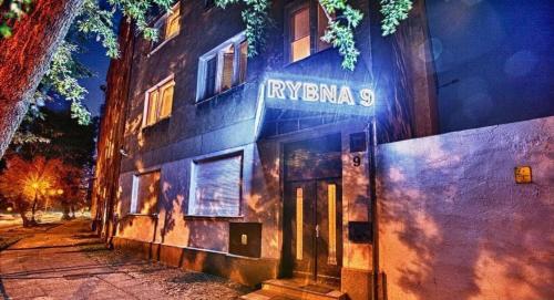 Najtańsze noclegi Rybna 9