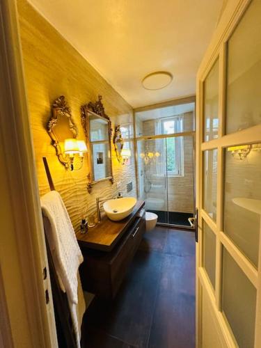 Santa Caterina Palace Apartment in Florence-3 Bedroom