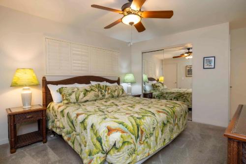 Postel nebo postele na pokoji v ubytování Kihei Beach Resort 505