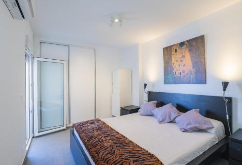 Cubo's Mariana Apartment