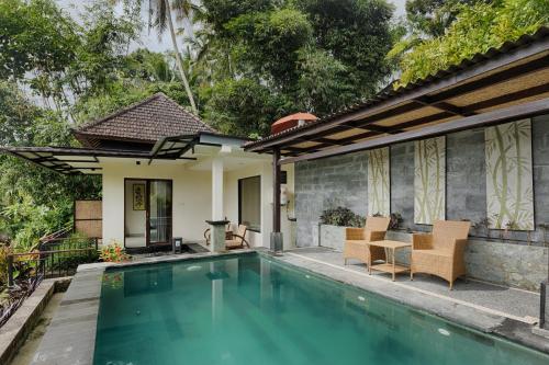 Kolam renang di atau dekat dengan Kaja Villa