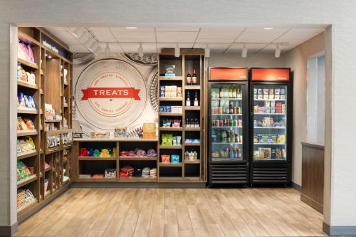 a store with aethagentsagentsagents at Hampton Inn Spokane Airport in Spokane