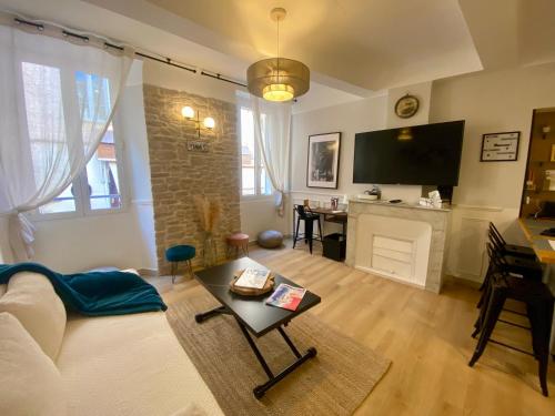 Appartement rénové Cannes Suquet