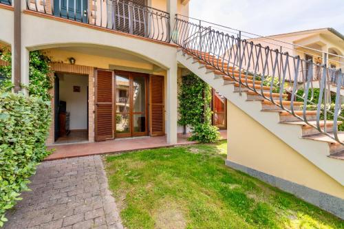 Budova, kde se aparthotel nachází