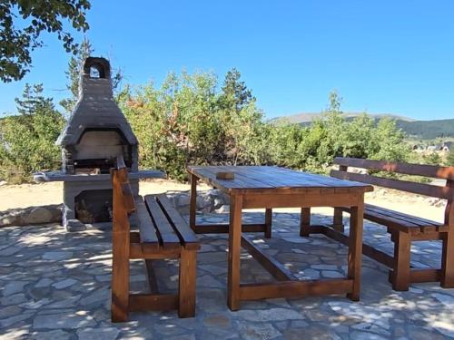 Gallery image of Vrh Đevojka Villas in Žabljak