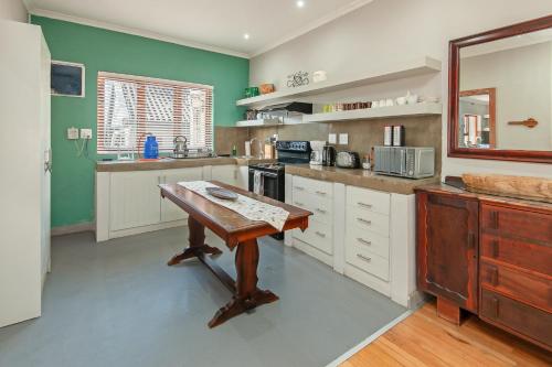 Cuisine ou kitchenette dans l'établissement The Koppie - Accommodation