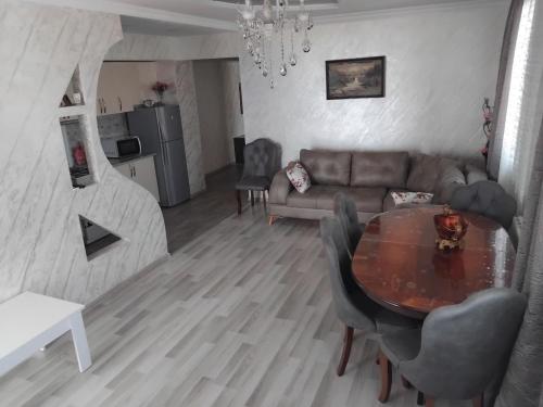 Un lugar para sentarse en APARTAMENT WITH SEA VIEW